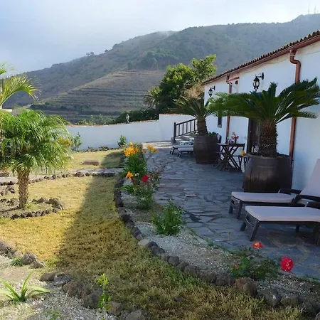 Charming In Santa Cruz, 70 M² With Terrace Apartmán Los Silos