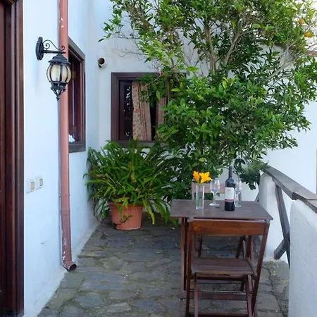 Apartamento Charming In Santa Cruz, 70 M² With Terrace *